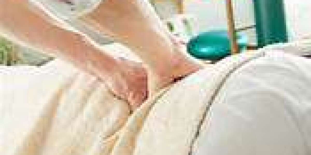 Natural Beauty Secrets: Tuina Massage and Lifting Facial Treatment in Singapore