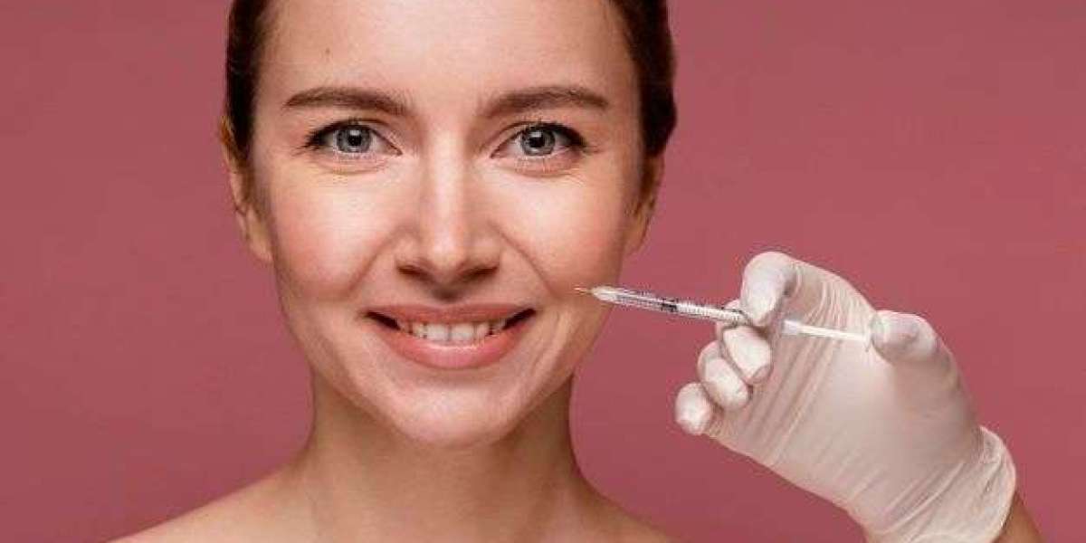 Botox injection in Dubai Fine Line Treatment Guide