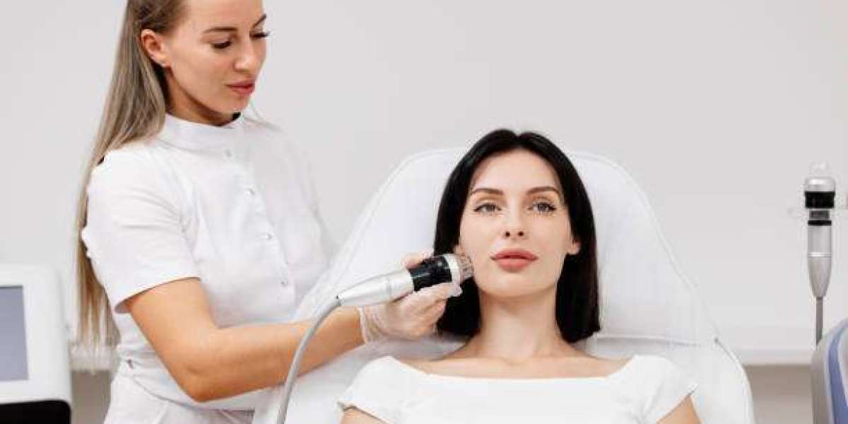 Fractional RF Microneedling vs Laser in Dubai: Which is Best?