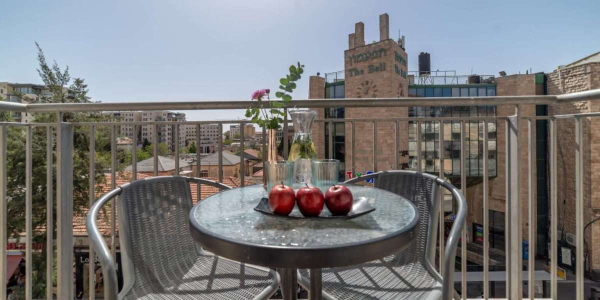 A Place to Celebrate a Bar Mitzvah with Family, Tradition, and Style