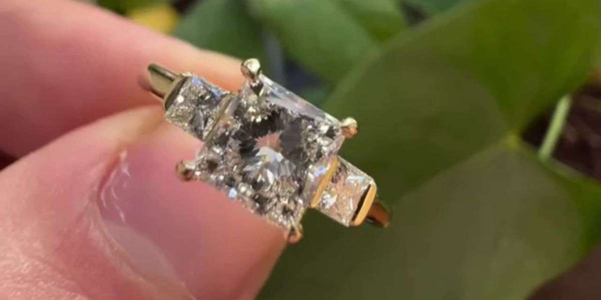 Princess Cut Diamonds and Their Impact on Ring Aesthetics
