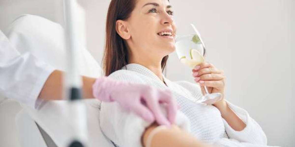 Rapid Athletic Recovery: IV Drip in Dubai Strategy