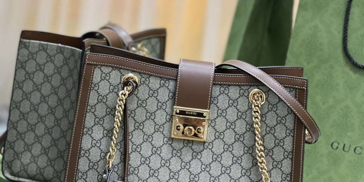 The Quiet Allure of Intricate Weaves: Navigating the World of Premium Replica Handbags