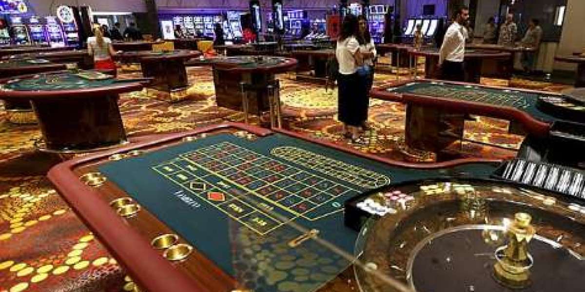 YY Gaming 香港娛樂新坐標：沉浸式博弈與電子競技的完美融合