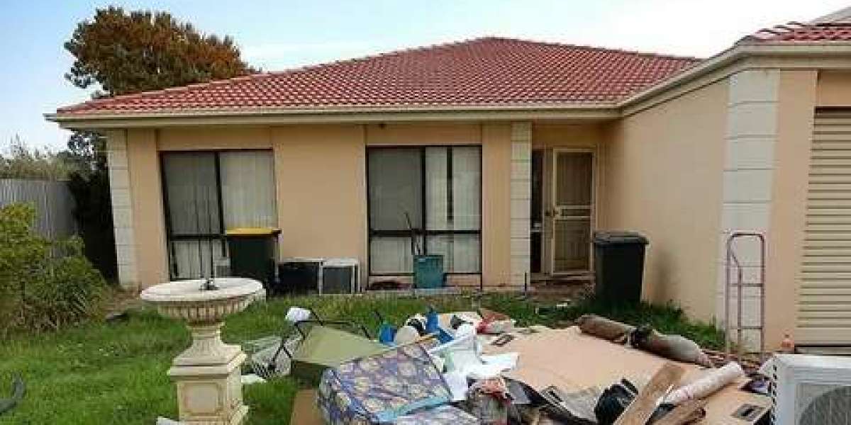 How Professional Junk Removal Can Transform Residential and Commercial Properties in Pensacola, Florida?