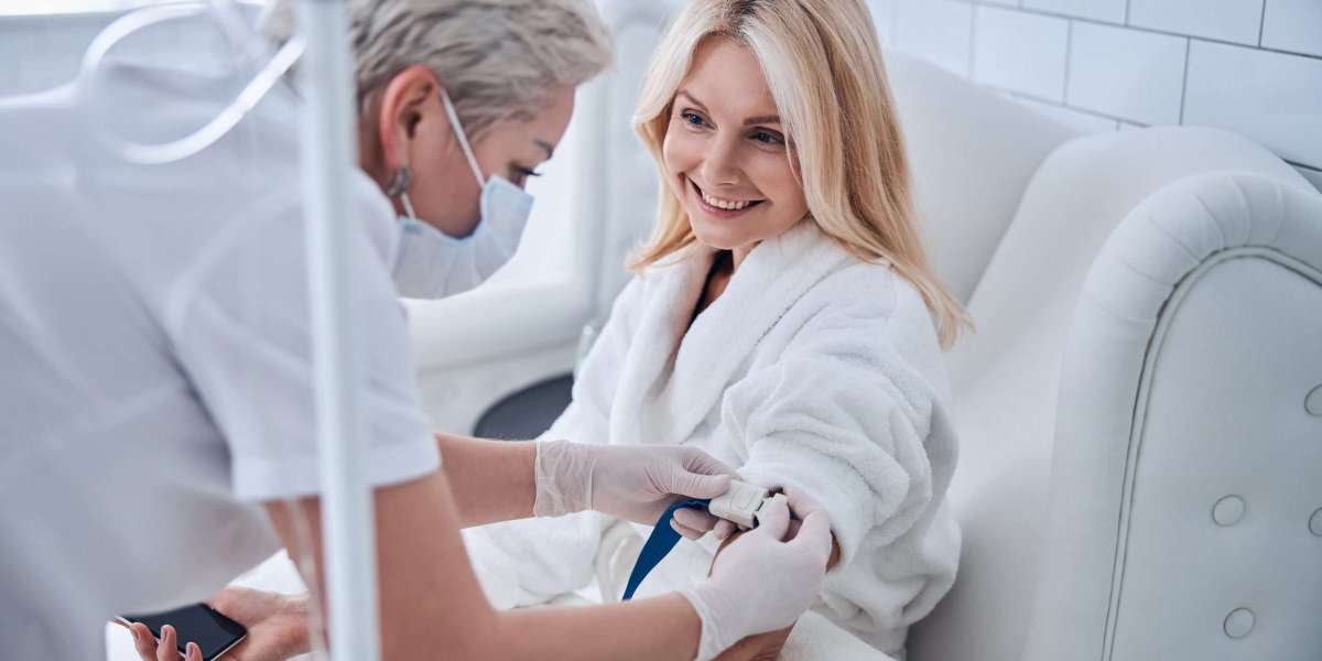 Hydration IV Drip in Dubai for Heat Exhaustion Recovery